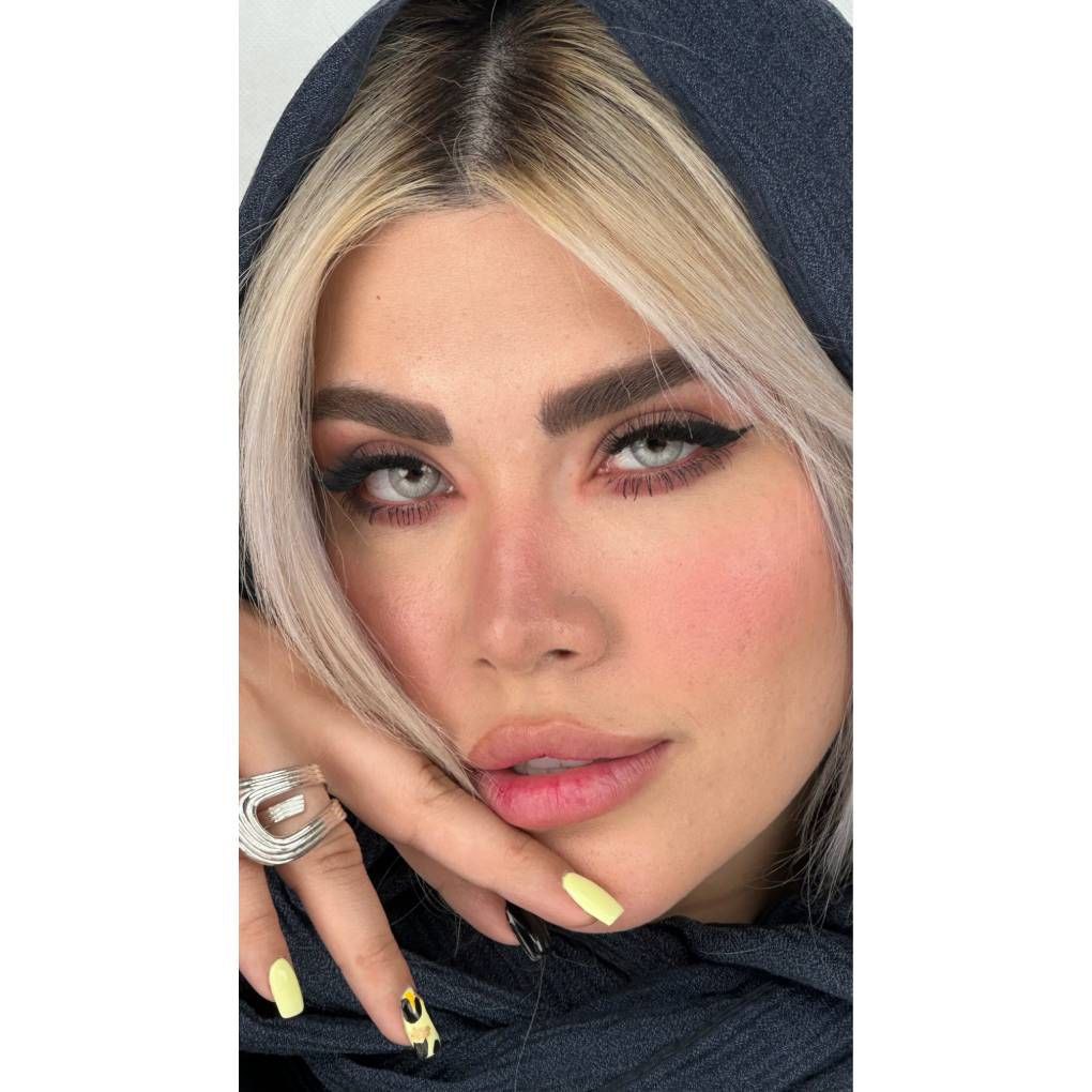 لنز مدل اشن طوسی روشن