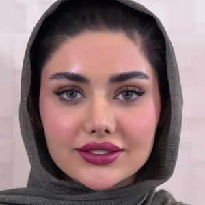 لنز مدل Steel طوسی متوسط